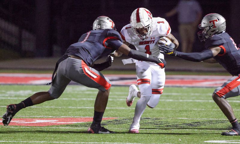 Defensive Backs Anquon Fegans and Jahlil Hurley Deliver  In the Clutch to Share AHSAA Football Spotlight for Week 6