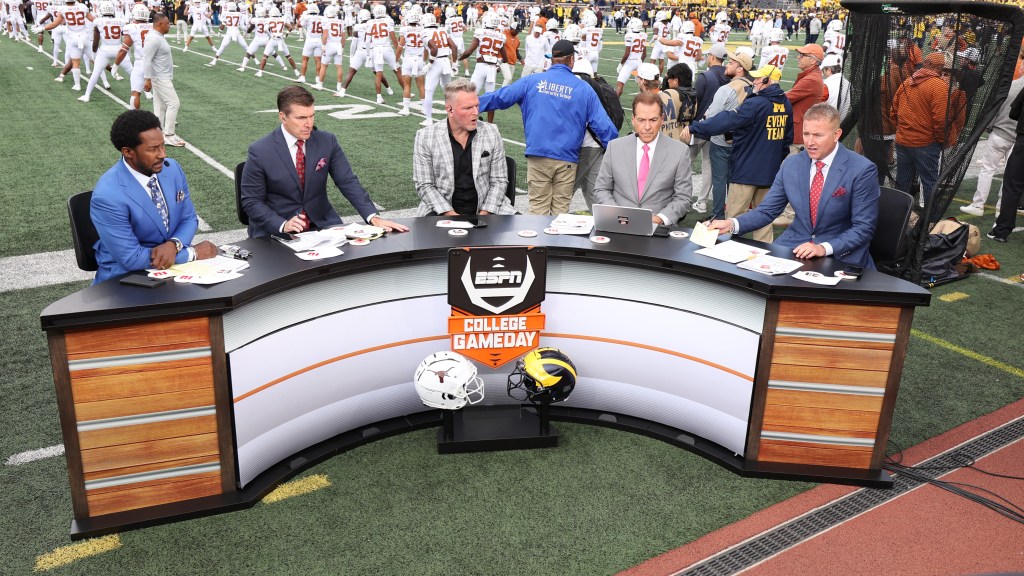 'College GameDay' announces Rivalry Week location