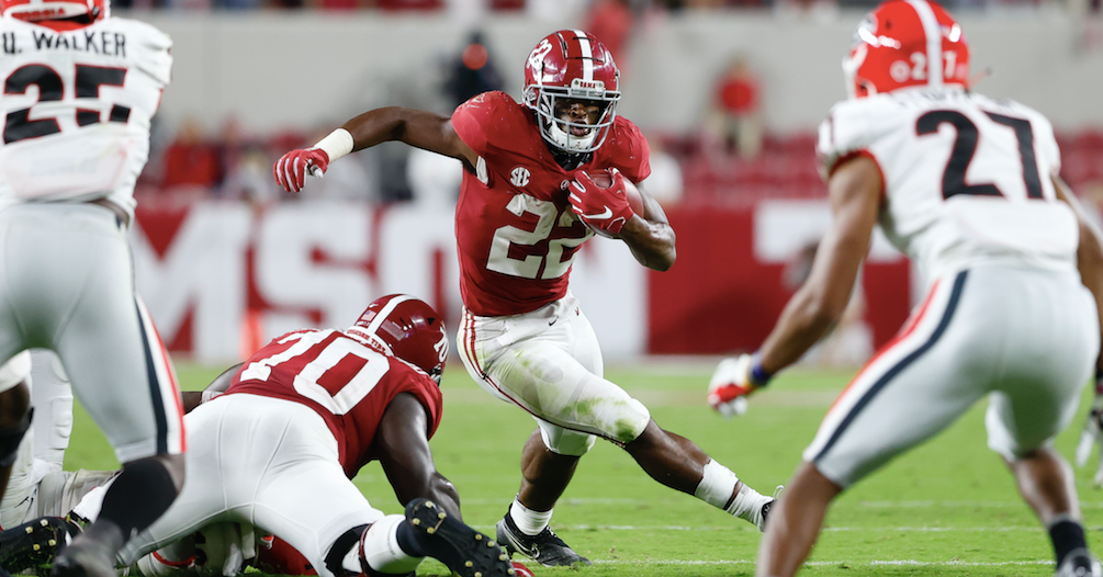 Najee Harris Gives Credit To Offensive Line Najee Harris lauds Alabama offensive line that is big and experienced  OCTOBER 19, 2020 • 247SPORTS.COM