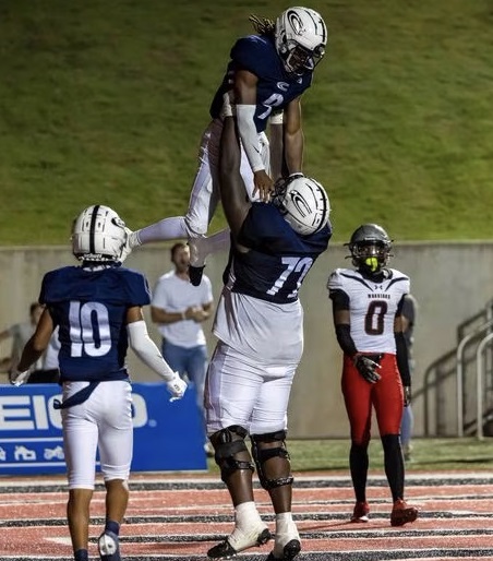 Clay-Chalkville’s QB Directs Cougars to 36-33 Victory over 7A Power Thompson