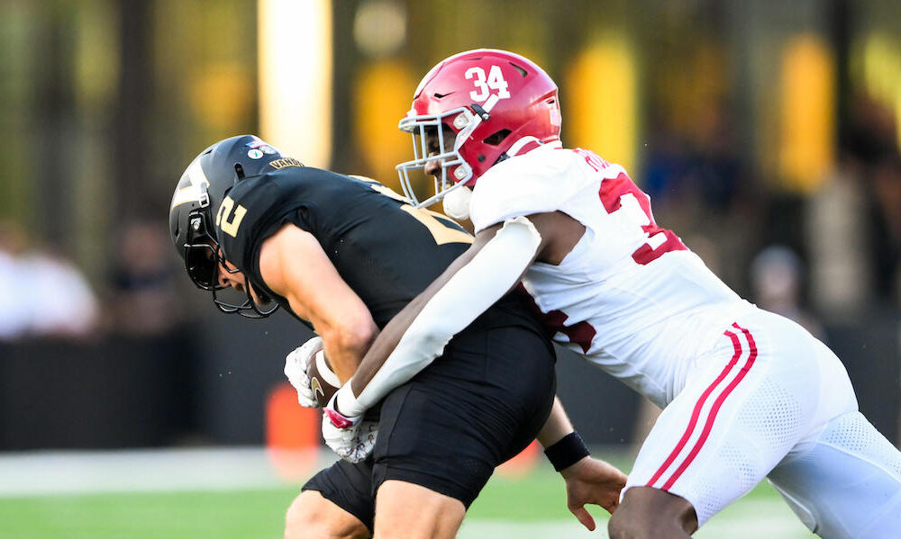 Alabama defender expected to miss the rest of the season