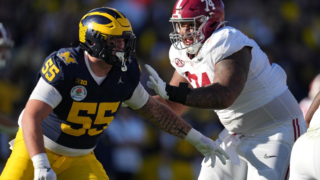 USA TODAY Sports experts offer early predictions on Alabama-Michigan ReliaQuest Bowl