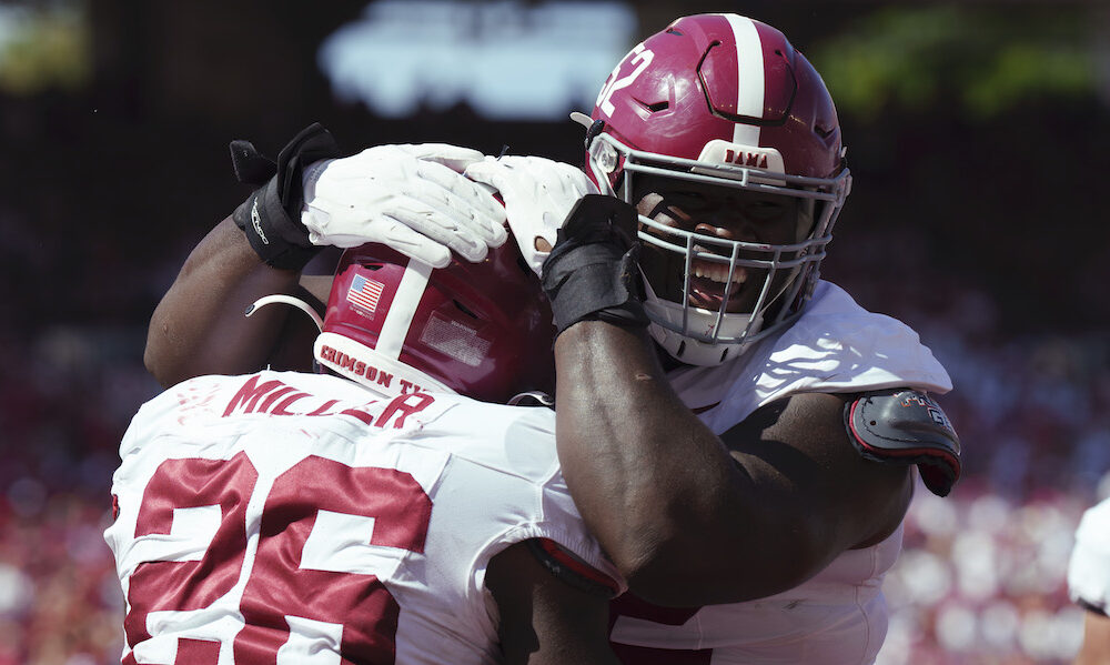 Alabama OL announces plans to enter NFL Draft