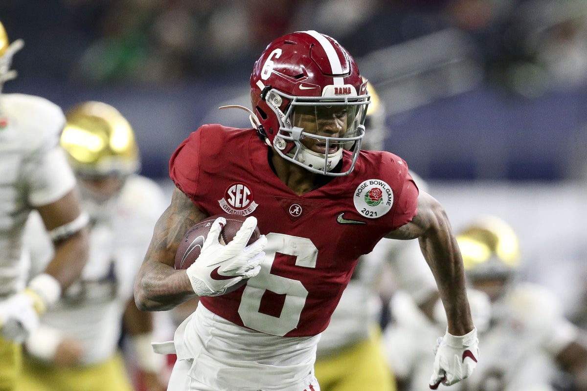 DeVonta Smith makes sure he's known for more than second-and-26 at Alabama Smith is favored to win the Heisman Trophy as a senior, capping a career that included a walk-off, championship-winning catch as a freshman.  JANUARY 5, 2021 • THEATHLETIC.COM