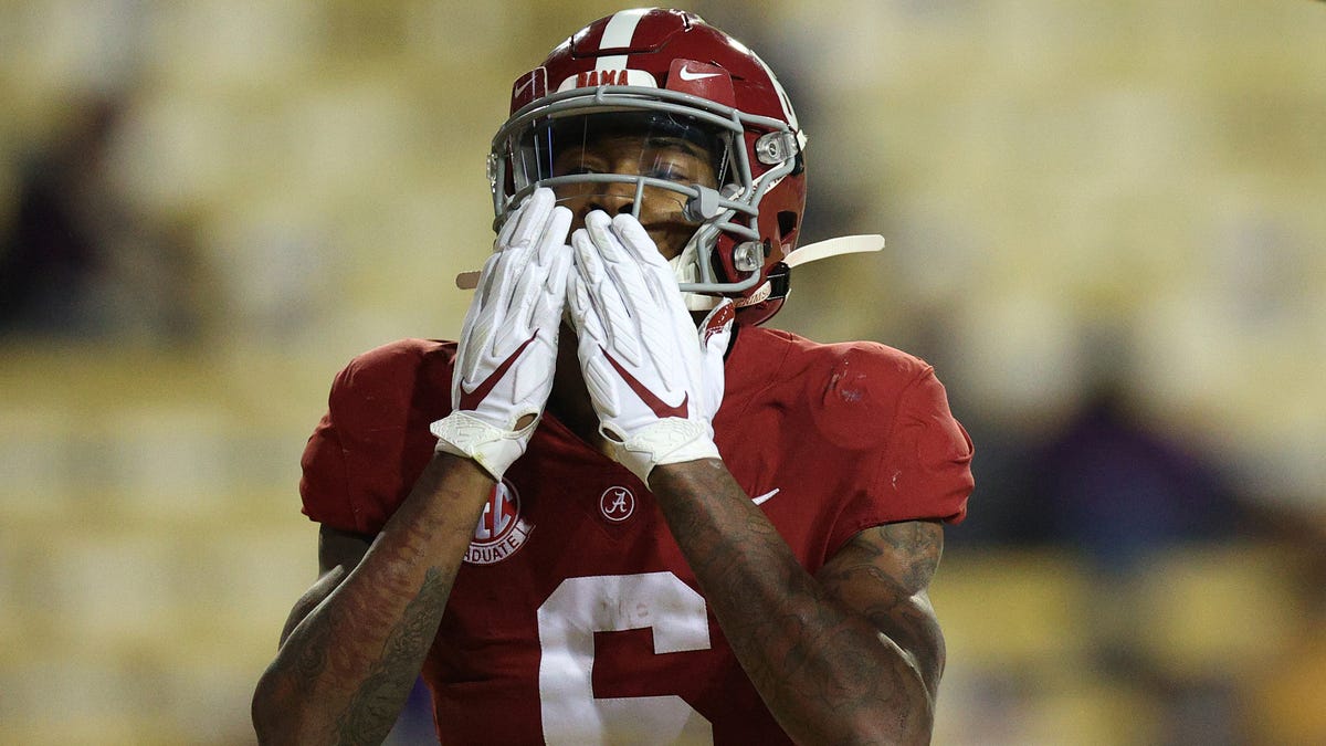 WATCH: Nick Saban gives hilarious response to questions over DeVonta Smith's size Alabama Crimson Tide head coach Nick Saban joined the Rich Eisen show today, where he was asked a question over the height, weight and overa…  FEBRUARY 13, 2021 • USATODAY.COM