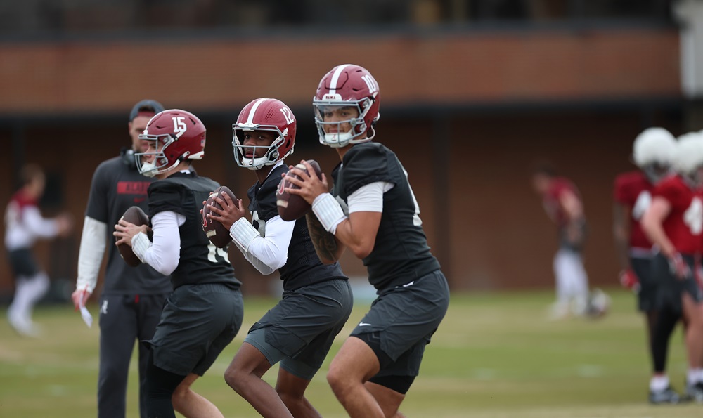 Former Alabama quarterback says Tide QB competition is down to 2 players